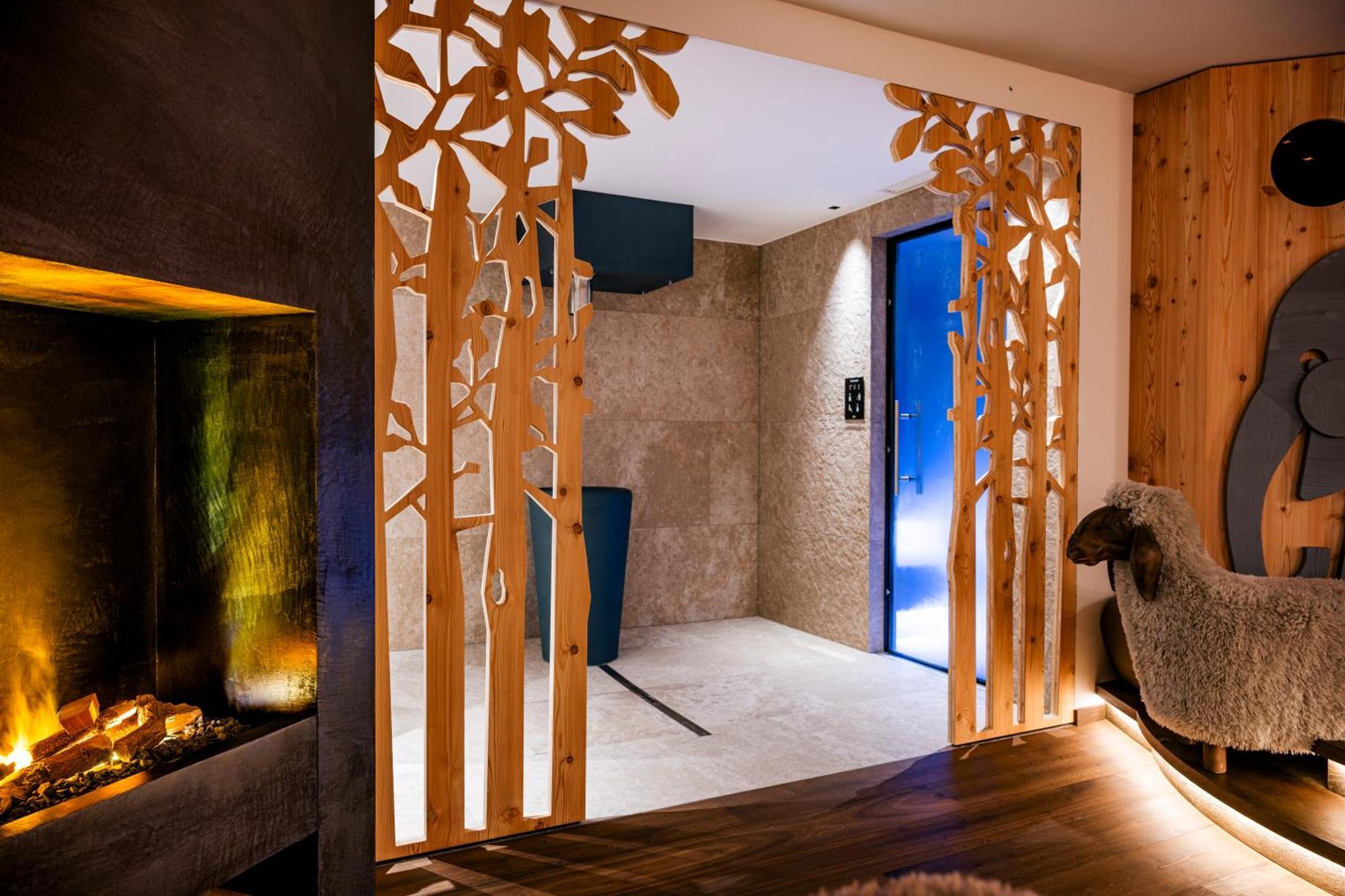 Family Hotel Posta Santa Cristina Val Gardena Eksteriør billede